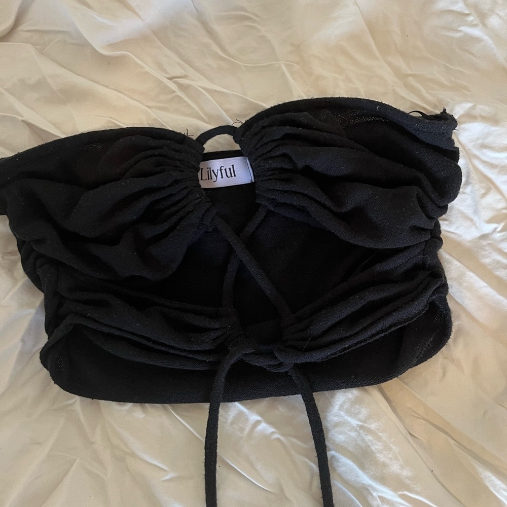 Lilyful Black Strapless Ruched Top